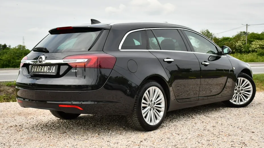 OPEL Insignia -