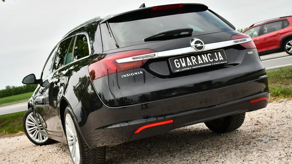 OPEL Insignia -