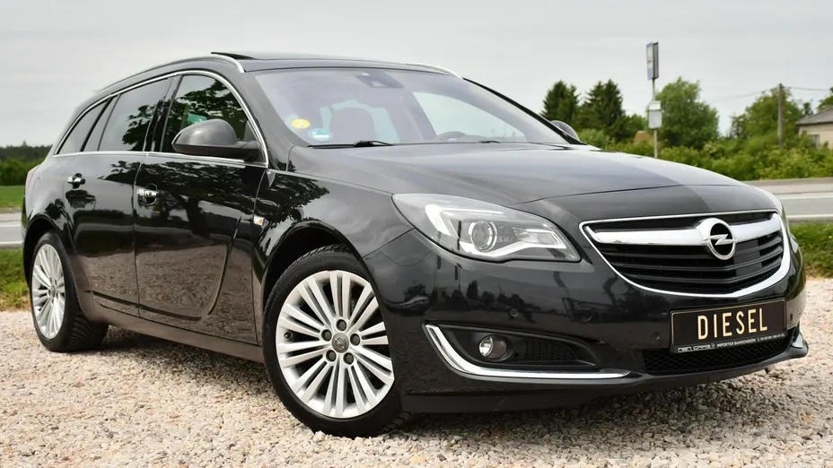 OPEL Insignia -