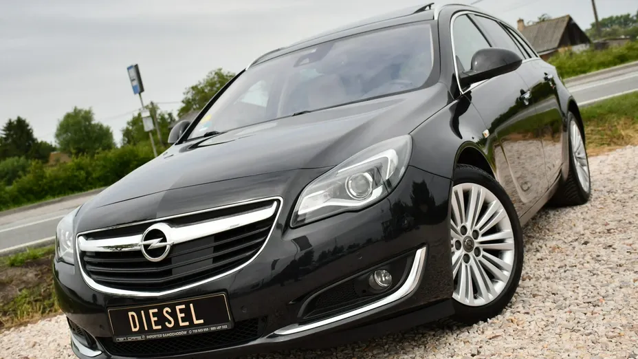 OPEL Insignia -