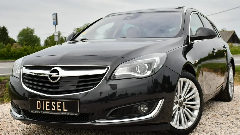 OPEL Insignia -