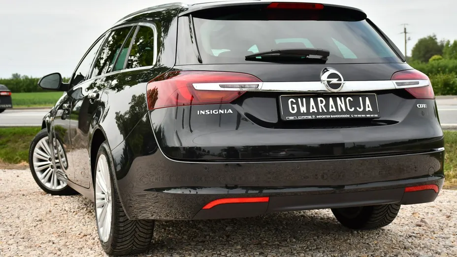 OPEL Insignia -