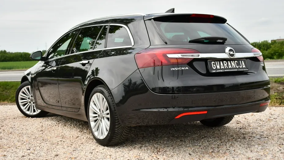 OPEL Insignia -