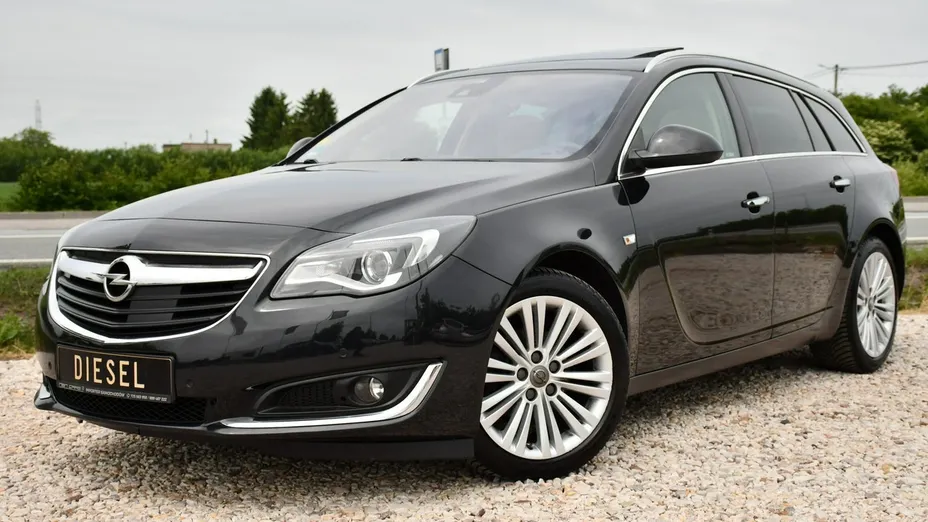 OPEL Insignia -