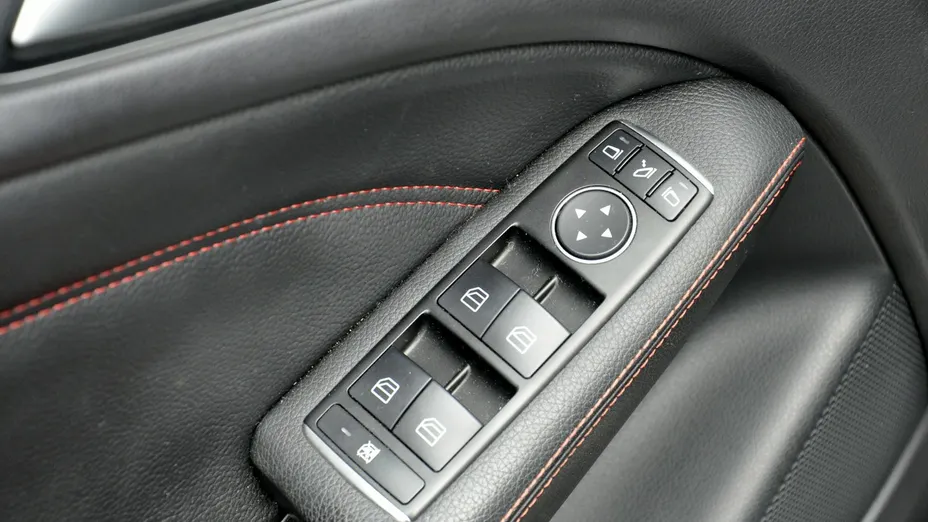 MERCEDES-BENZ B Klasa -