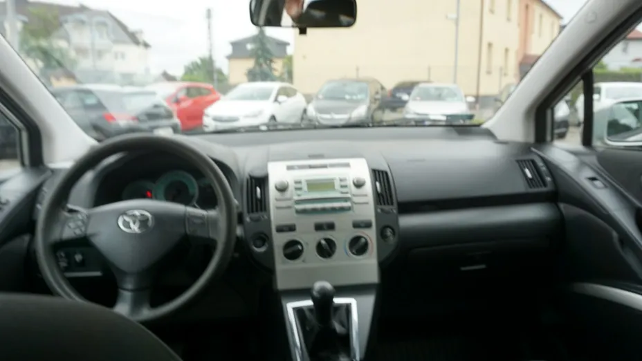 TOYOTA Corolla Verso -
