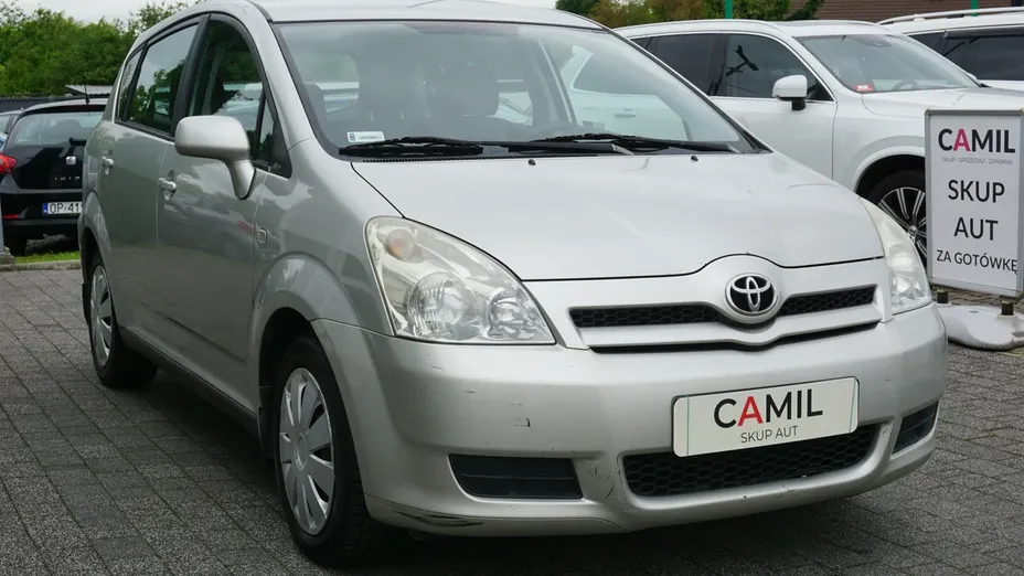 TOYOTA Corolla Verso -