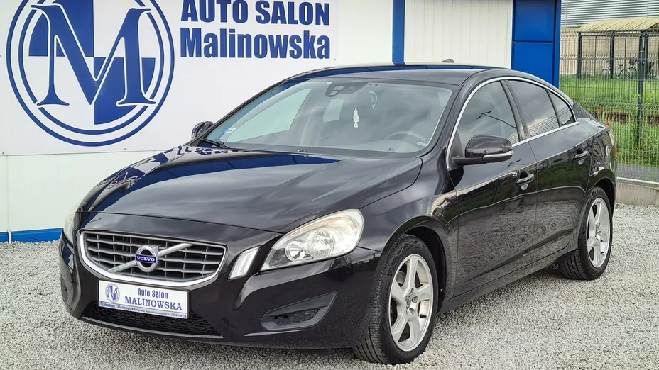 VOLVO S60 -