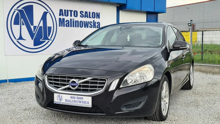 VOLVO S60 -