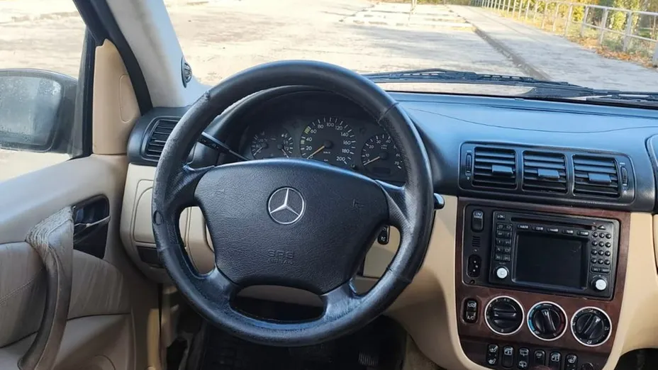 MERCEDES-BENZ ML -