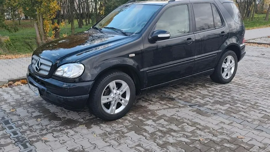 MERCEDES-BENZ ML -