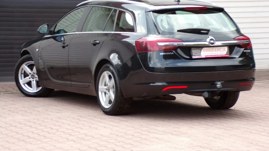 OPEL Insignia -