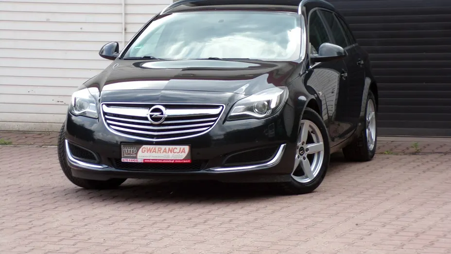 OPEL Insignia -