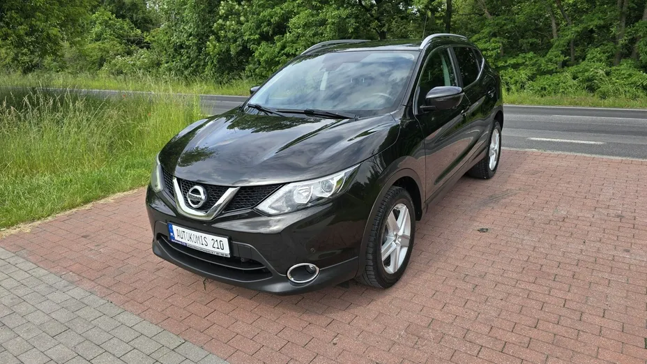 NISSAN Qashqai -
