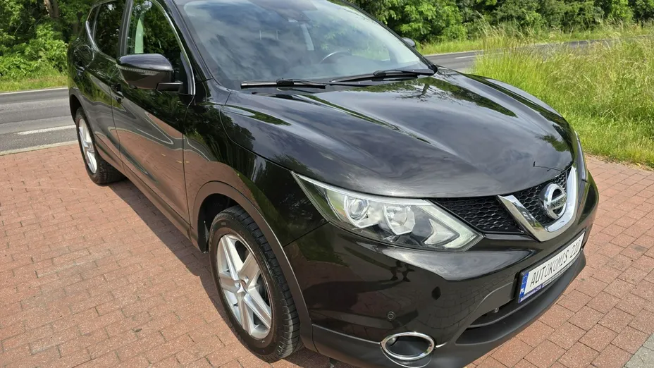 NISSAN Qashqai -