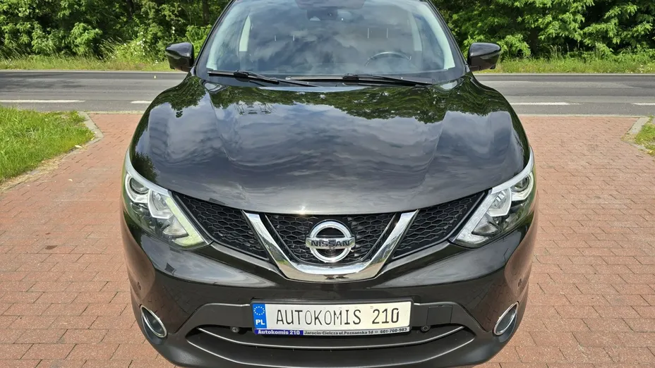 NISSAN Qashqai -