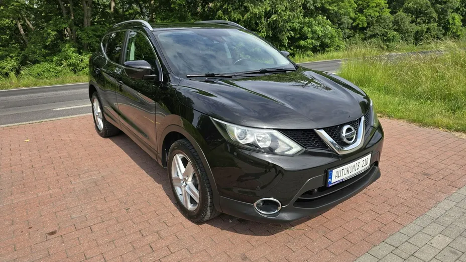 NISSAN Qashqai -