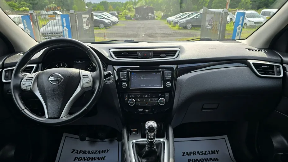 NISSAN Qashqai -