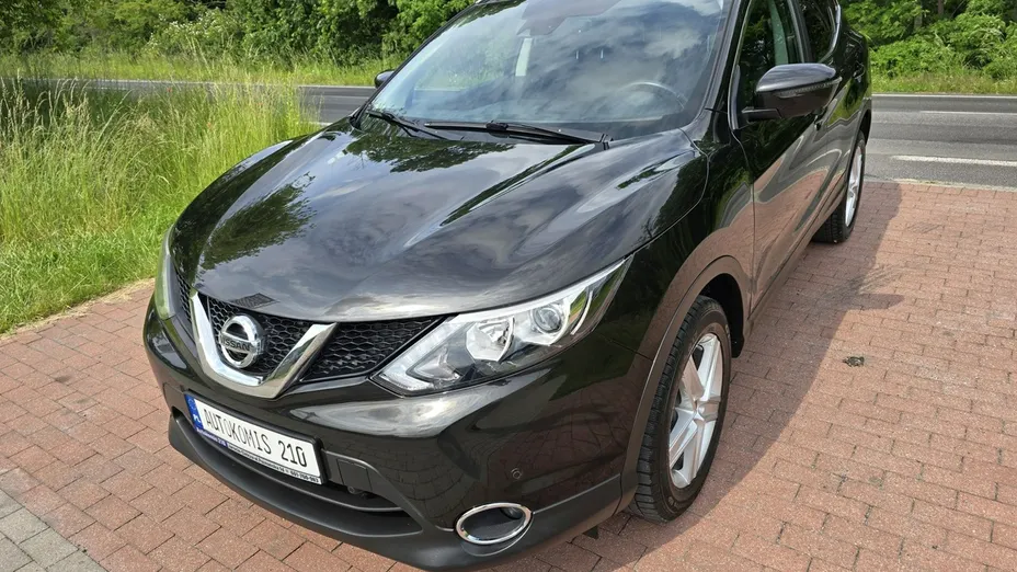 NISSAN Qashqai -
