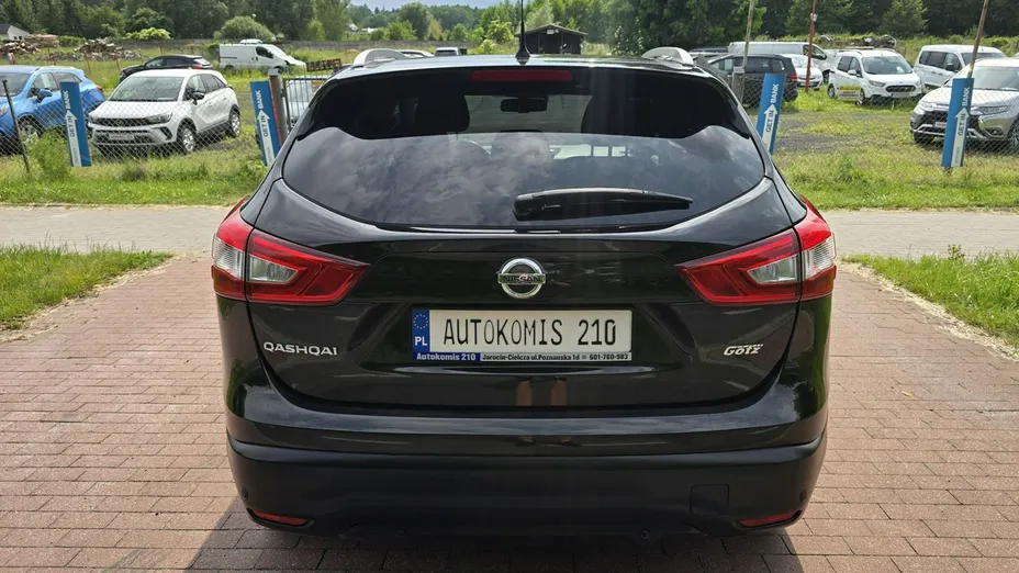 NISSAN Qashqai -