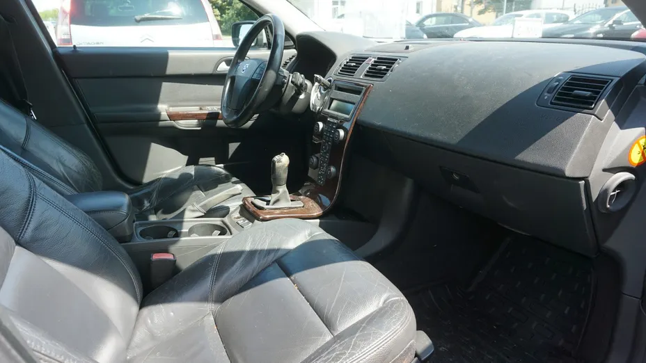 VOLVO V50 -