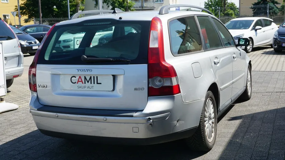 VOLVO V50 -
