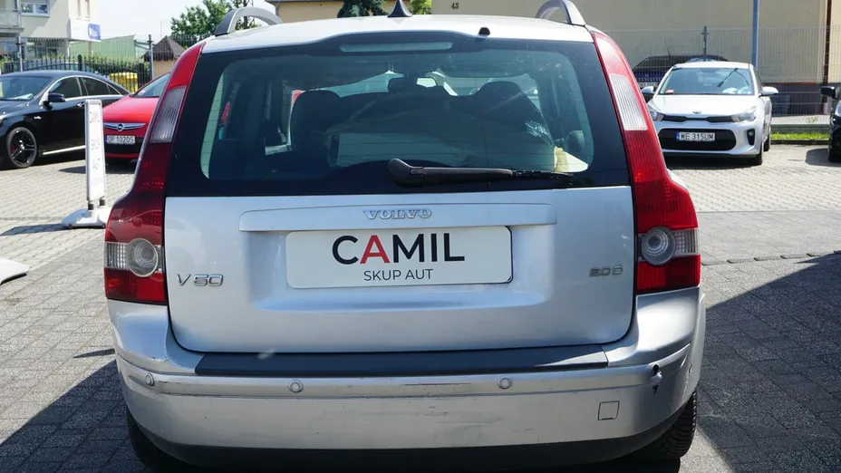 VOLVO V50 -