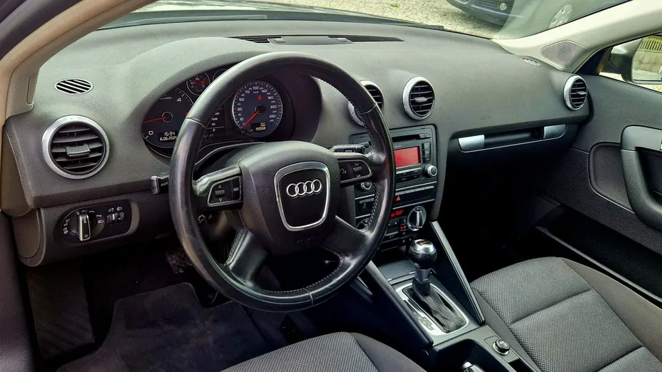 AUDI A3 -