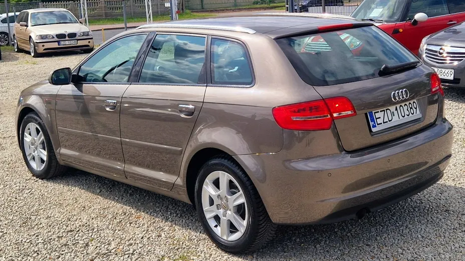 AUDI A3 -