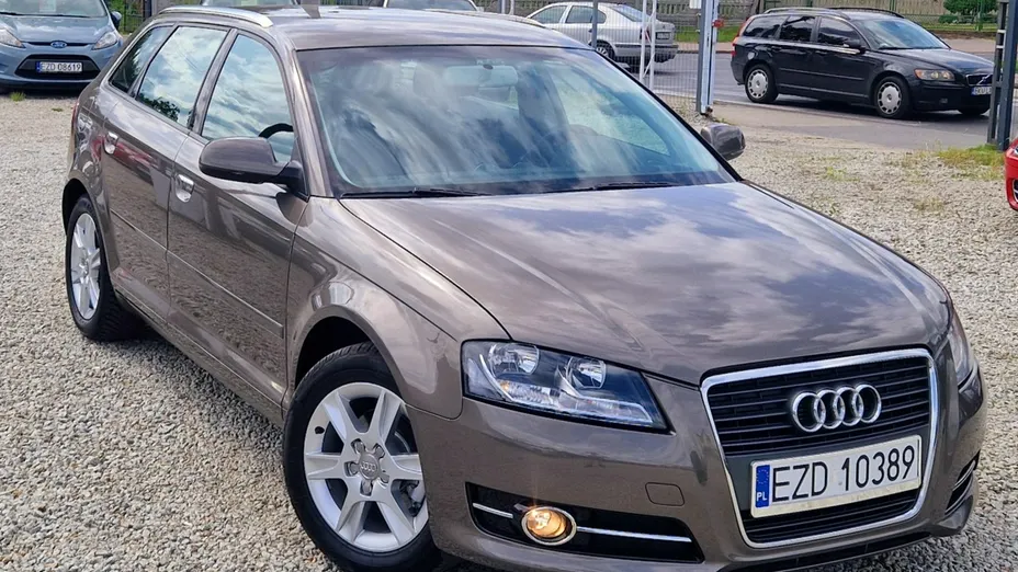 AUDI A3 -