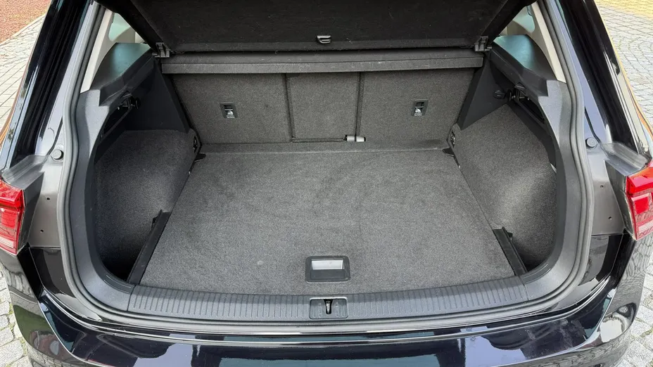 VOLKSWAGEN Tiguan -
