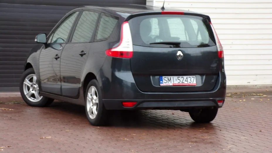 RENAULT Grand Scenic -
