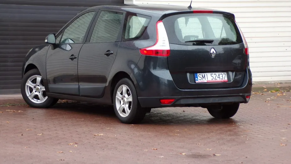 RENAULT Grand Scenic -