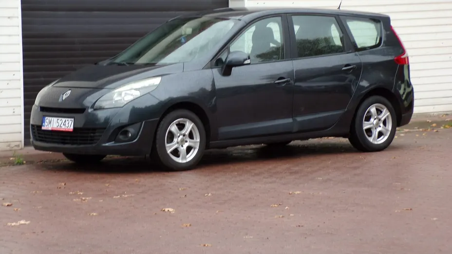 RENAULT Grand Scenic -