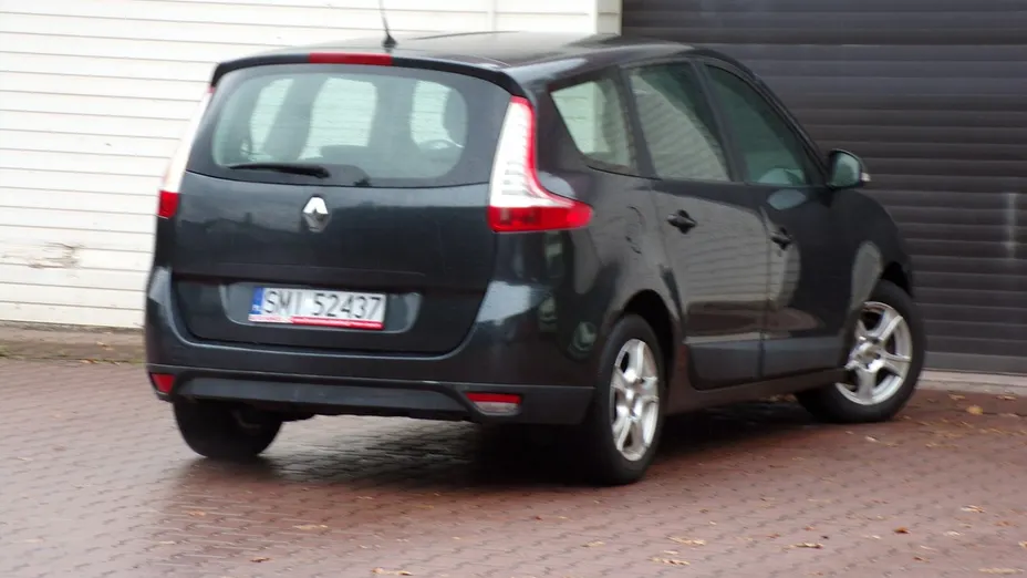 RENAULT Grand Scenic -