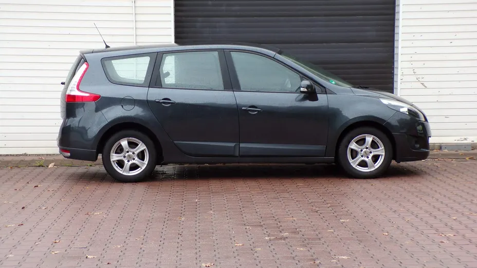 RENAULT Grand Scenic -
