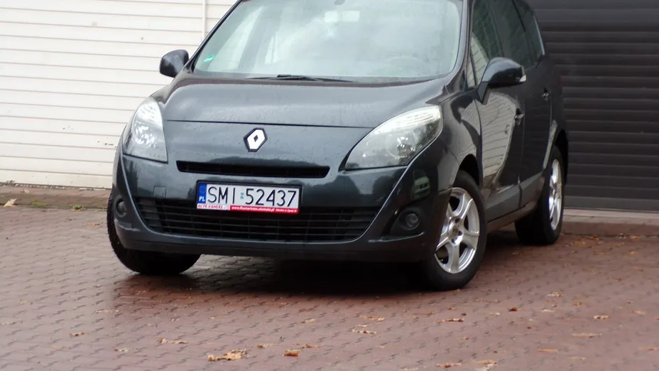 RENAULT Grand Scenic -