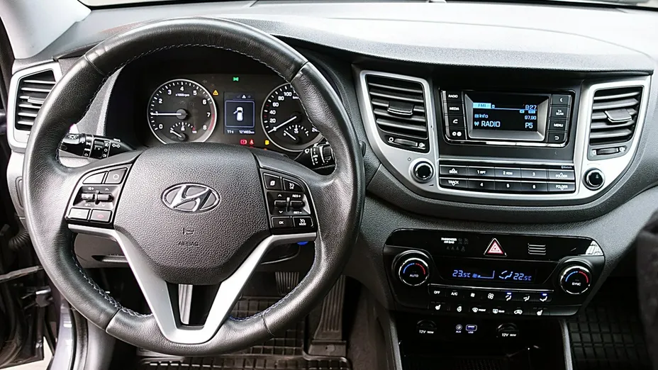 HYUNDAI Tucson -