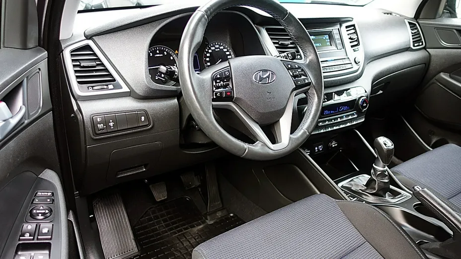 HYUNDAI Tucson -