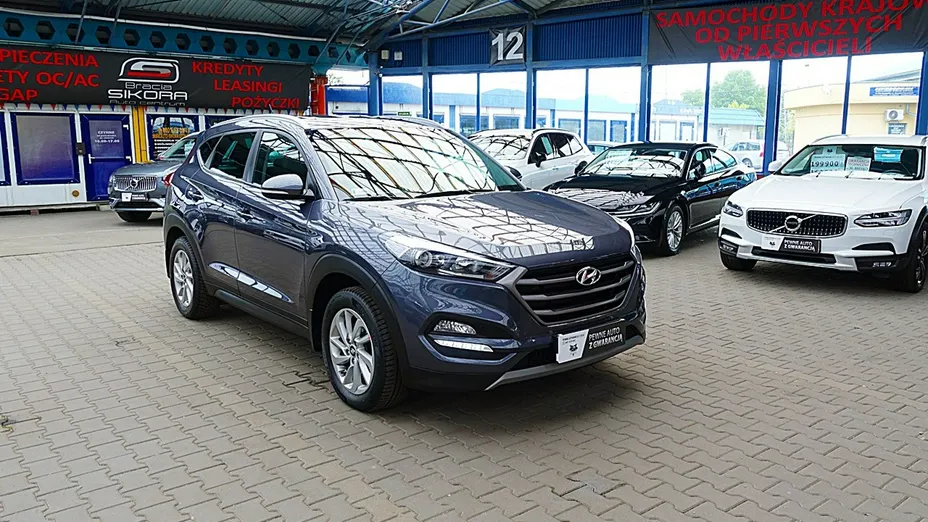 HYUNDAI Tucson -