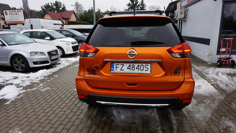 NISSAN X-Trail -