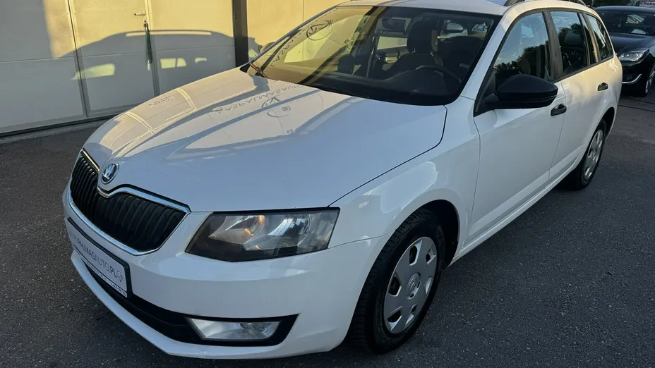 SKODA Octavia -