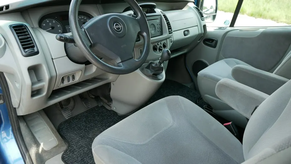OPEL Vivaro -