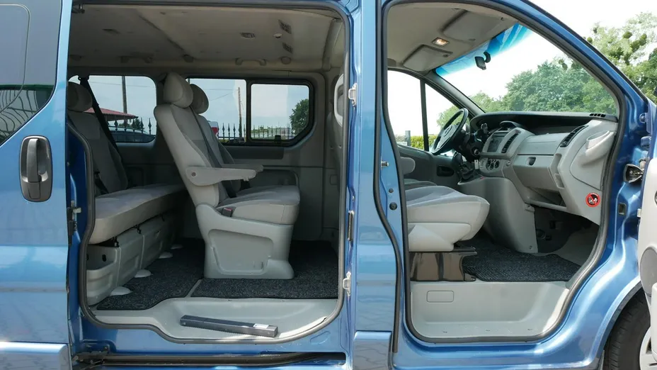 OPEL Vivaro -
