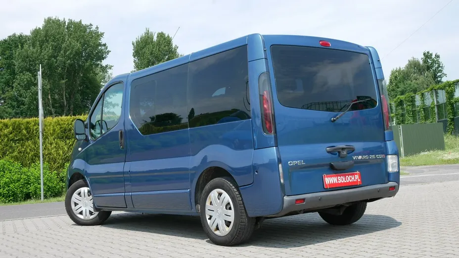 OPEL Vivaro -