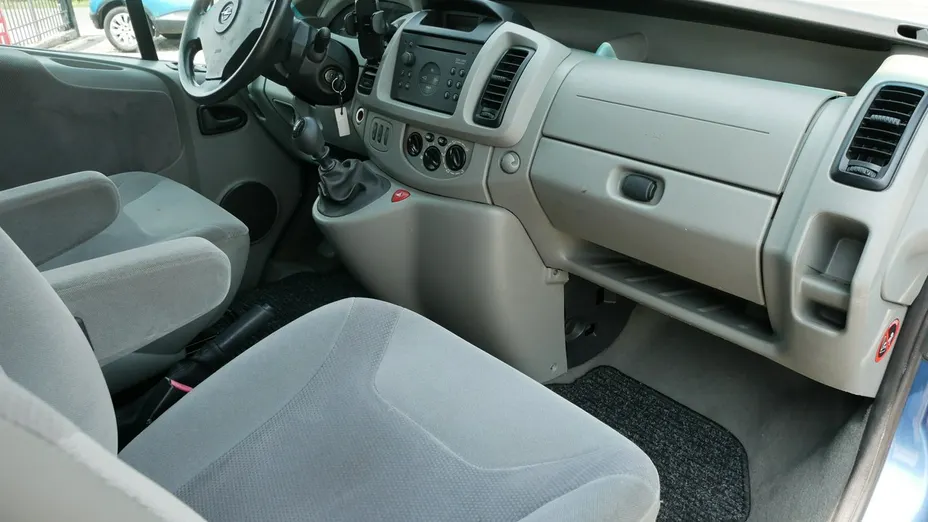 OPEL Vivaro -