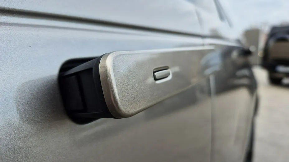 LAND ROVER Range Rover Velar -