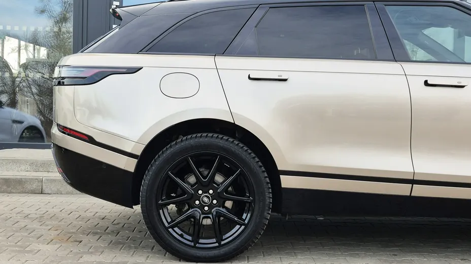 LAND ROVER Range Rover Velar -