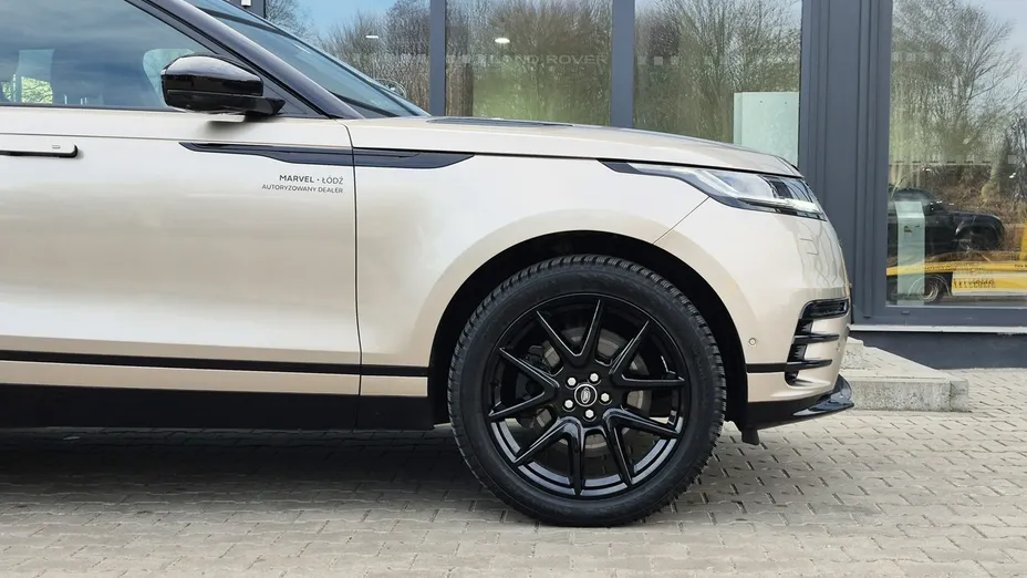 LAND ROVER Range Rover Velar -