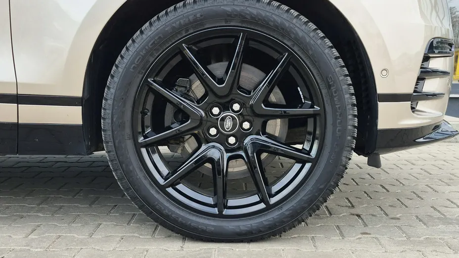 LAND ROVER Range Rover Velar -
